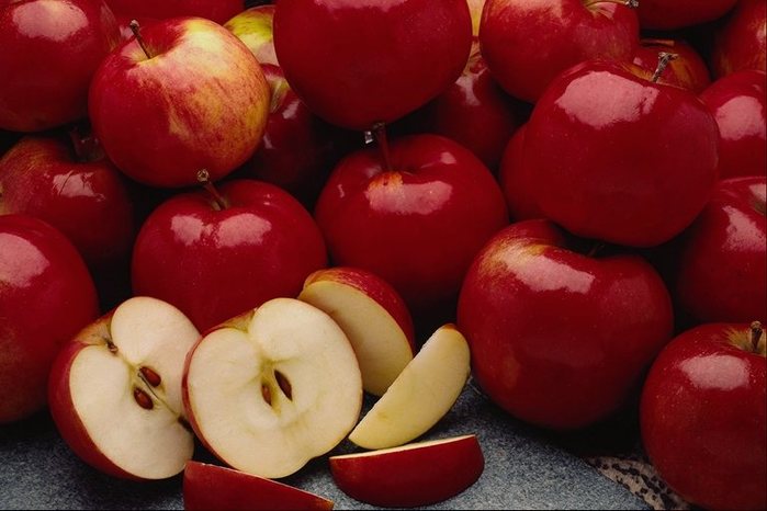 Как правильно нужно кушать яблоки