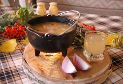 Сытный походный суп в казане: этапы приготовления и советы